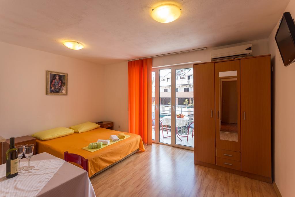 Apartmani Spaic Херцег-Нови Экстерьер фото