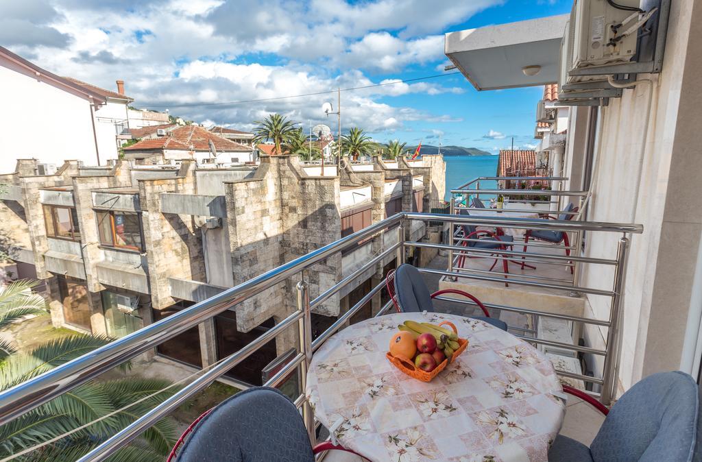 Apartmani Spaic Херцег-Нови Экстерьер фото